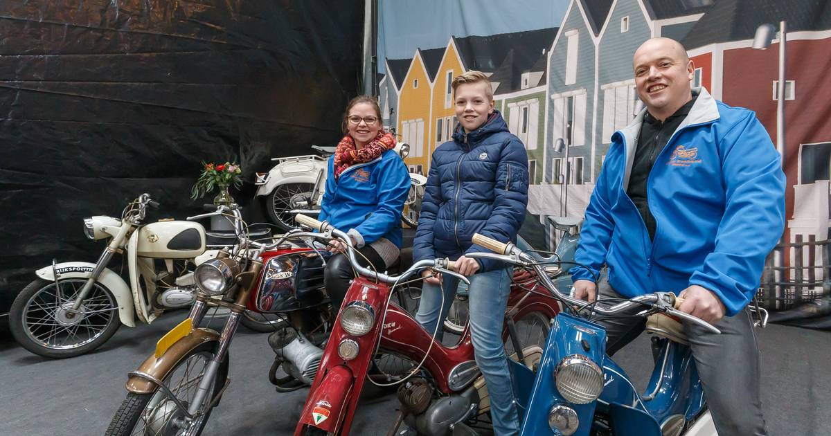 Brommerbeurs in Wanneperveen: ‘Een oldtimer moet je beleven’ | Meppel