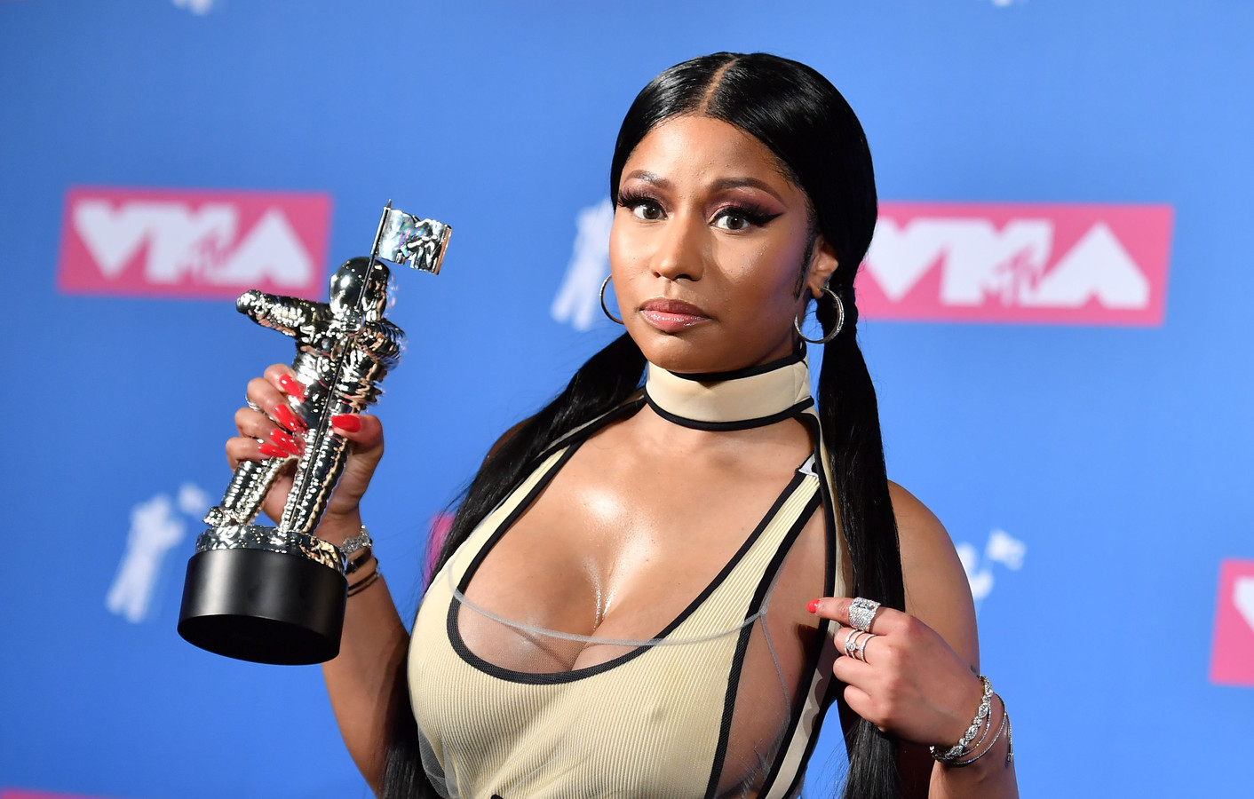 megaster-nicki-minaj-36-verbijstert-fans-met-abrupt-nieuws-ik-ga