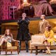 De Reisopera frist ‘De verkochte bruid’ op tot een bont, stout romcomsprookje ★★★★★