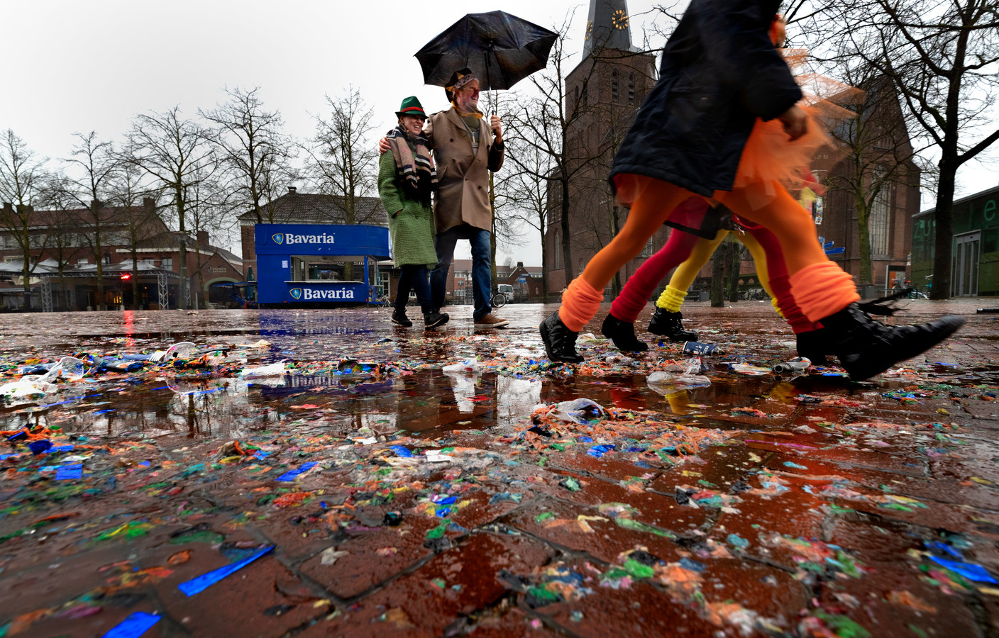 Carnavalsvierders Trotseren Wind En Regen Voor Hét Feest Van Het Jaar