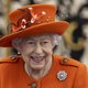 Queen Elizabeth laat zien hoe je deze trendy herfstkleur draagt