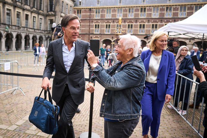 Mark Rutte (VVD) en Sigrid Kaag (D66) na een eerder bezoek aan informateur Hamer.