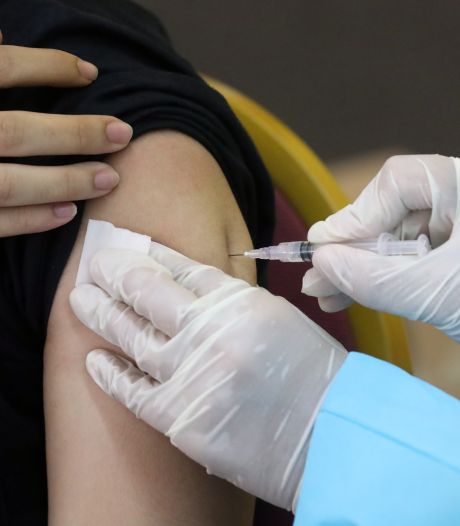 La France va lever l’obligation de vaccination des soignants contre le Covid-19