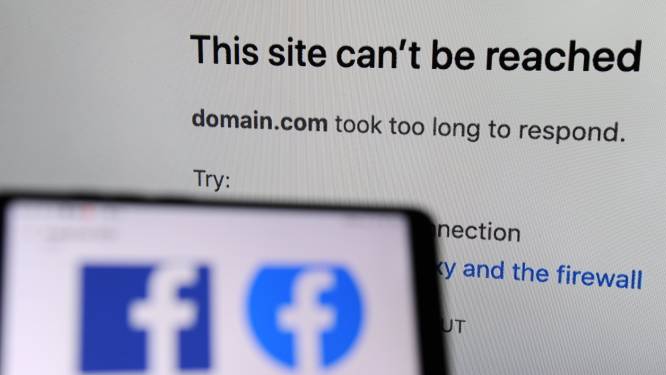 Zelfs na de urenlange panne, de klokkenluidster en alle schandalen blijven we Facebook liken: hoe kan dat? “We zijn toch zo verslaafd”