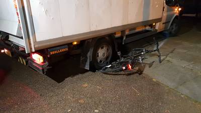 Fietser aangereden door bakwagen in Wageningen