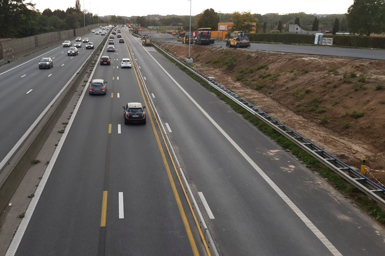 Minder hinder: Opnieuw drie (versmalde) rijstroken op E40 tussen Aalst ...