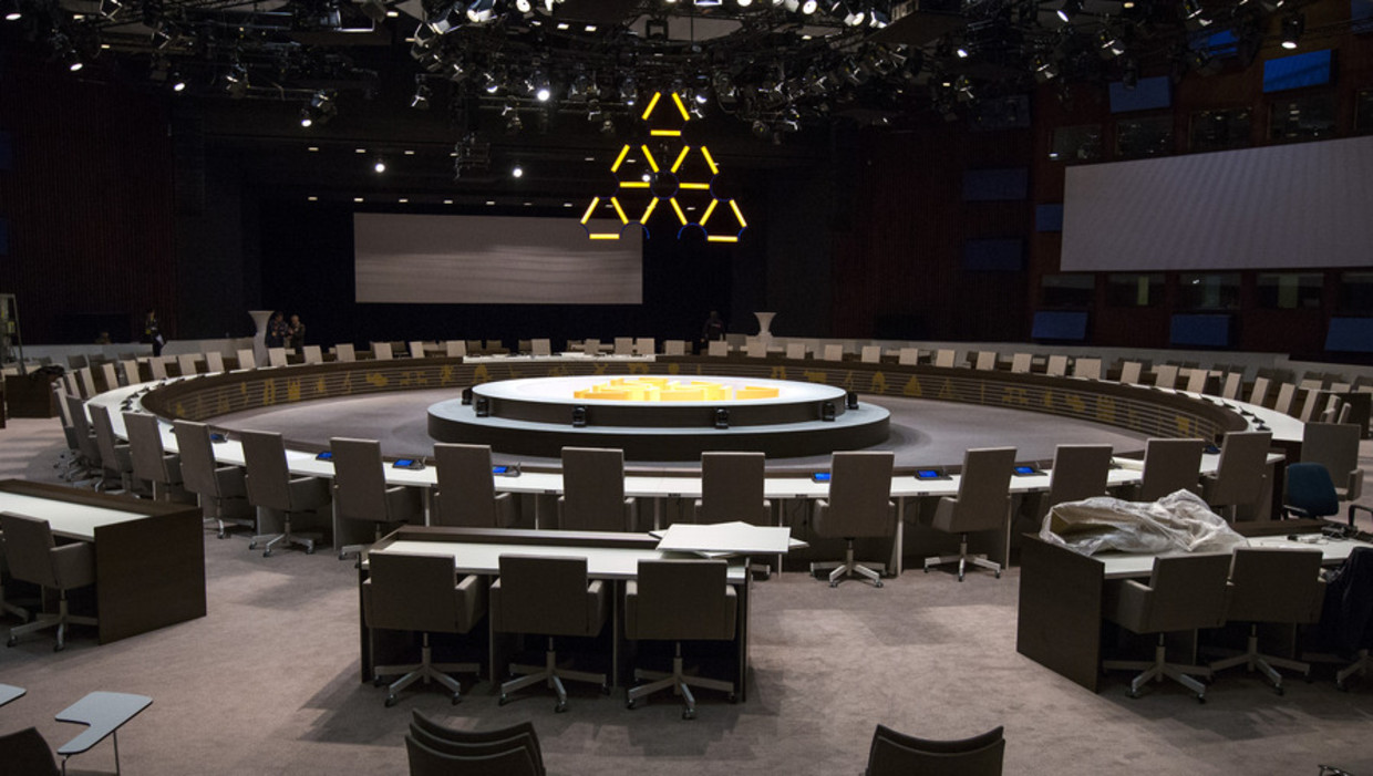 De ronde vergadertafel in het World Forum in Den Haag, in de aanloop naar de nucleaire top (NSS) die plaatsvindt op 24 en 25 maart. Beeld anp