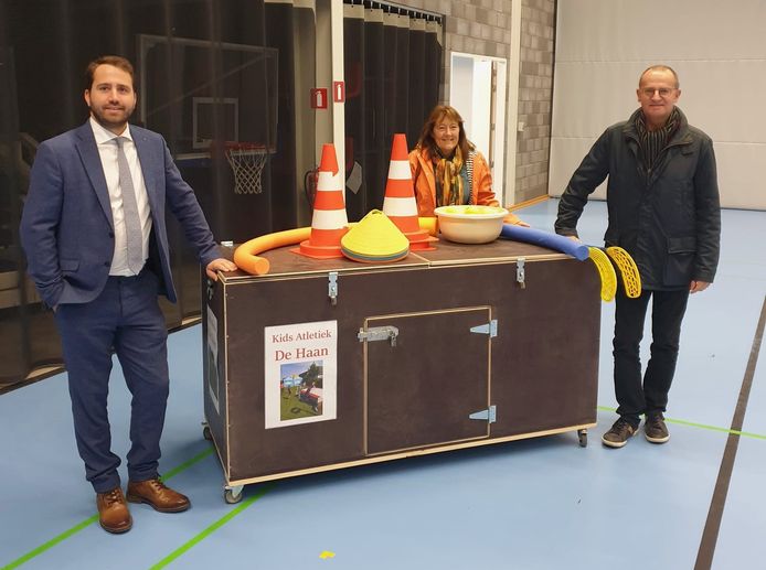Mathieu Delbarge, Hilde Dhont – die vanaf januari 2022 Mathieu Delbarge vervangt als schepen voor Sport – en sportfunctionaris Elie Soetaert.