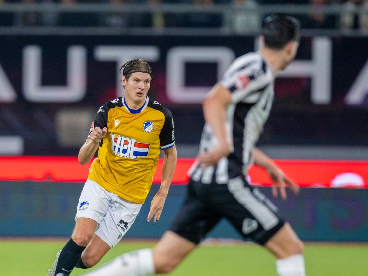 Peijnenburg strijdbaar na blessure-drama: ‘Alleen een traan gelaten in het kleedlokaal van FC Eindhoven’