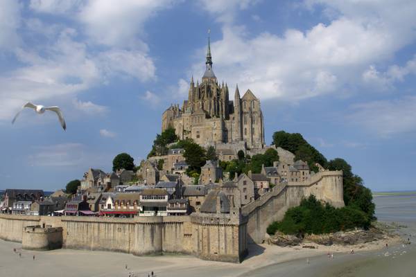 Ancient superstructures