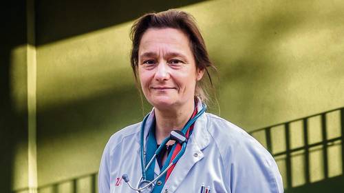 INTERVIEW. GEMS-voorzitter Erika Vlieghe hoopt dat iedereen zich een beetje inhoudt: “Maak er alstublieft géén tien knuffelcontacten van”
