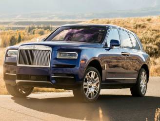 Zoveel rijken willen de SUV van Rolls-Royce, dat productie niet meer kan volgen