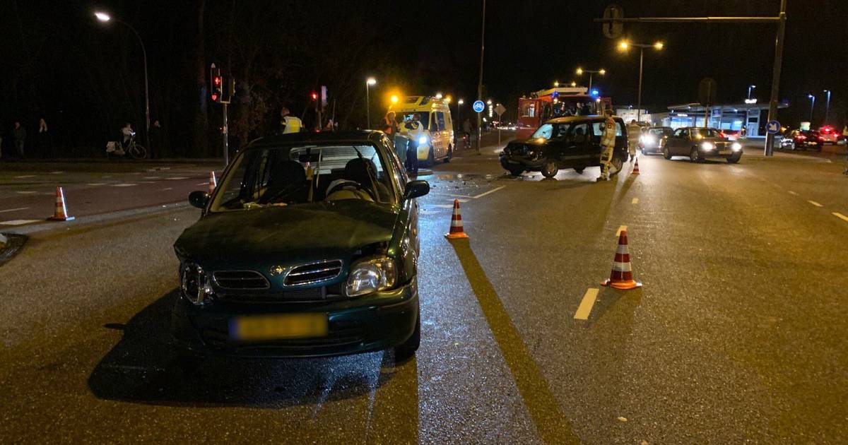 Gewonde bij aanrijding Snipperlingsdijk Deventer.