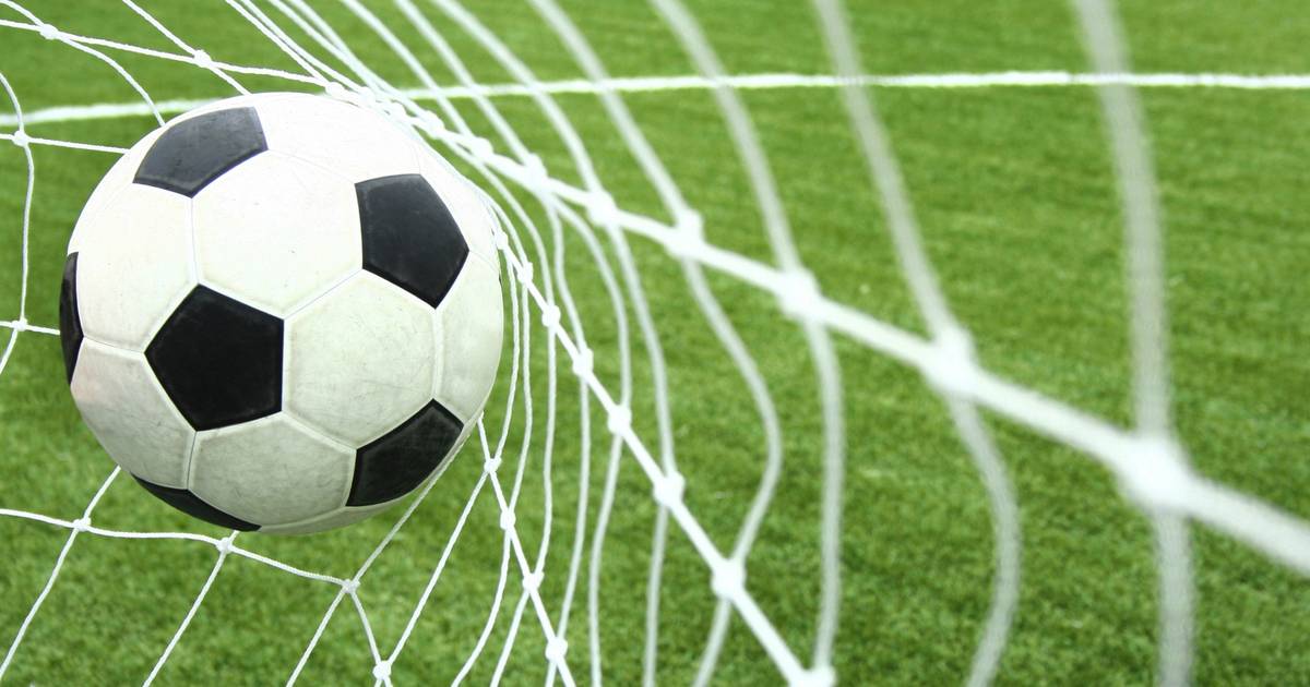 Juichende supporters bij Terlo; eerste winst van 2018.