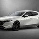 Stilstaande Mazda moet ogen alsof hij op het punt staat in beweging te komen