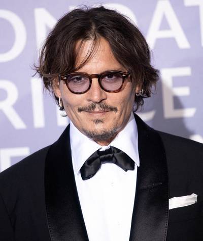 Johnny Depp Has A Completely Different Face Without A Beard And This Is ...