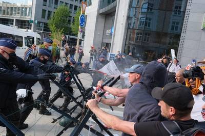 Rassemblements à Bruxelles: retour au calme après des incidents mineurs à Schuman