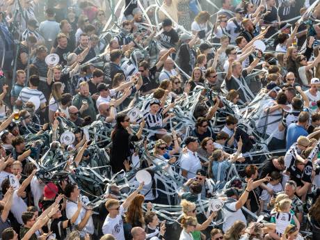 Heracles kampioen in de eredivisie? Dat gaat Jaroah (17) niet meemaken, denkt hij: ‘Dit is voor mij genoeg’