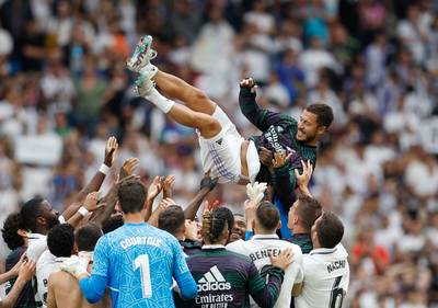 Eden Hazard toch nog in de lucht gehesen bij afscheid aan Real, Benzema zwaait Madrid uit met penaltygoal