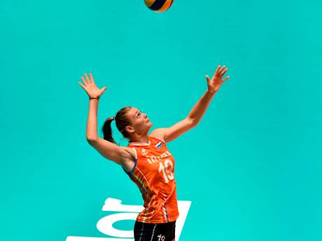 Volleybalsters openen EK met overtuigende zege op Oekraïne