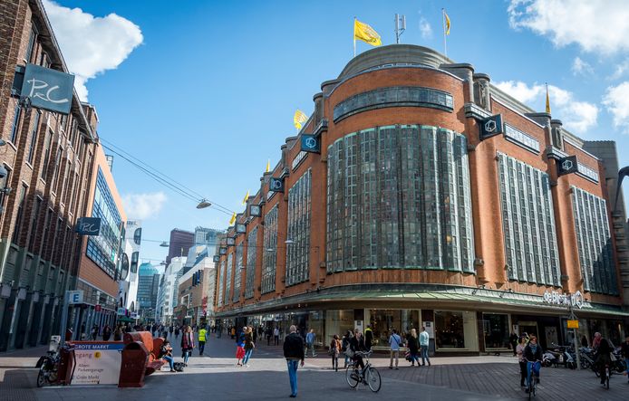 De Bijenkorf in Den Haag is een van de vele winkels die afgelopen weken de deuren sloten.