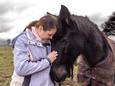 Tanya Kucherenko moest haar eigen paarden achterlaten in Oekraïne toen de Russen kwamen. Nu is ze in Wijthmen, bij een manege.