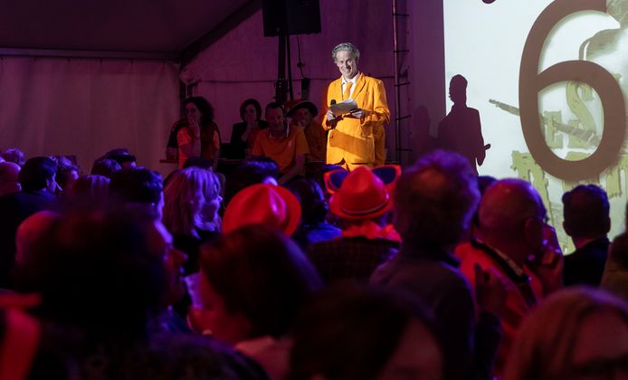 Vierhonderd Astenaren deden tijdens de koningsnacht mee aan de Slag om Asten.