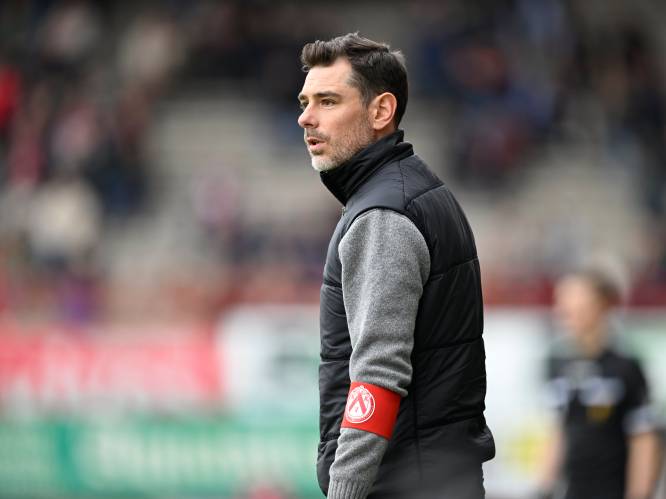 Freyr Alexandersson en KV Kortrijk gaan verdiend onderuit tegen Antwerp: “Ondanks de nederlaag ben ik een tevreden coach”