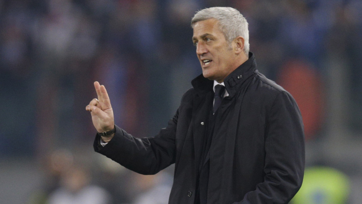 Lazio zet coach Petkovic op straat | De Volkskrant