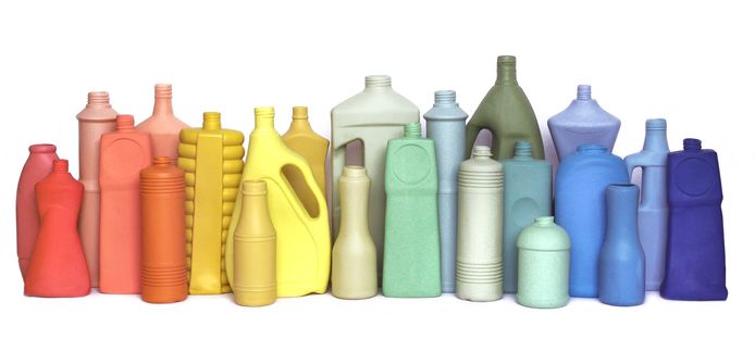 type Zoeken Ver weg Ontwerpster zoekt 50.000 plastic flessen om zeepschaaltjes te maken |  Rotterdam | AD.nl