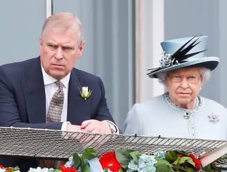 Prins Andrew officieel gedagvaard in misbruikzaak: “Hij zet alles op alles om deze zaak te laten verdwijnen”