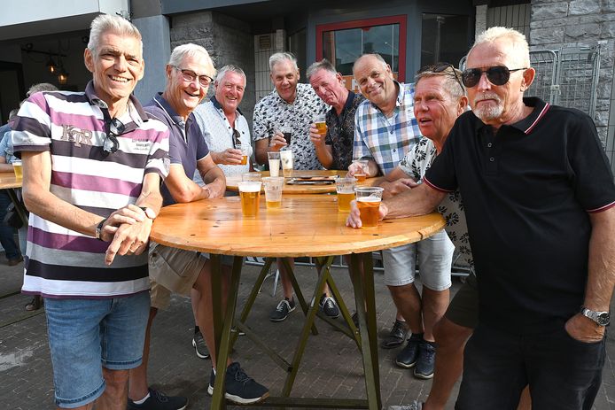 Vriendengroep uit Velden: al 25 jaar Daags na de Tour.