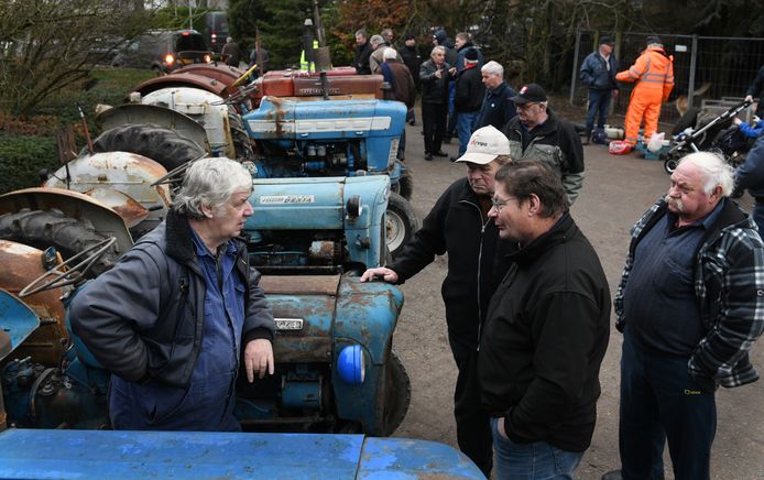 Mislukking touw effectief Idee van boeren: oude tractoren opkopen zodat er weer gebouwd kan worden |  Ede | gelderlander.nl