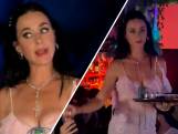 Katy Perry deelt shotjes uit in Spaanse nachtclub
