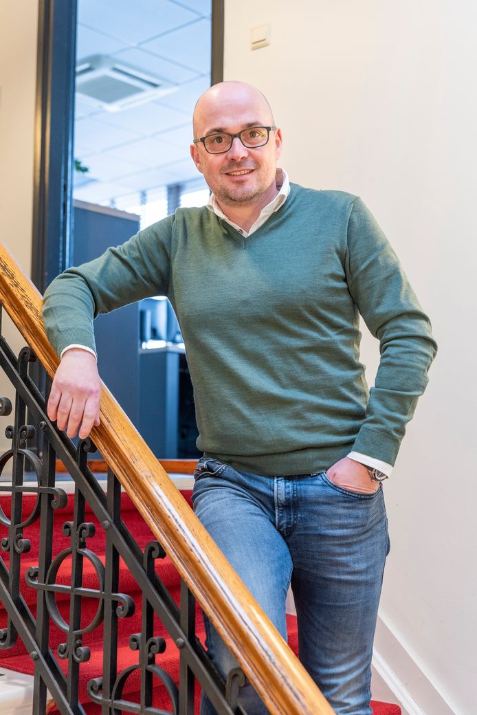 Maurice Bartels, accountant bij Vermetten: ,,We beklagen ons niet dat we het druk hebben.''