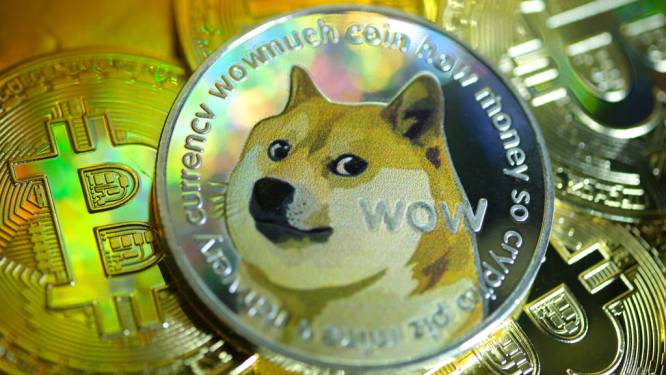 Bitcoin Stijgt Voor Het Eerst Boven 64 000 Dollar Geld Hln Be