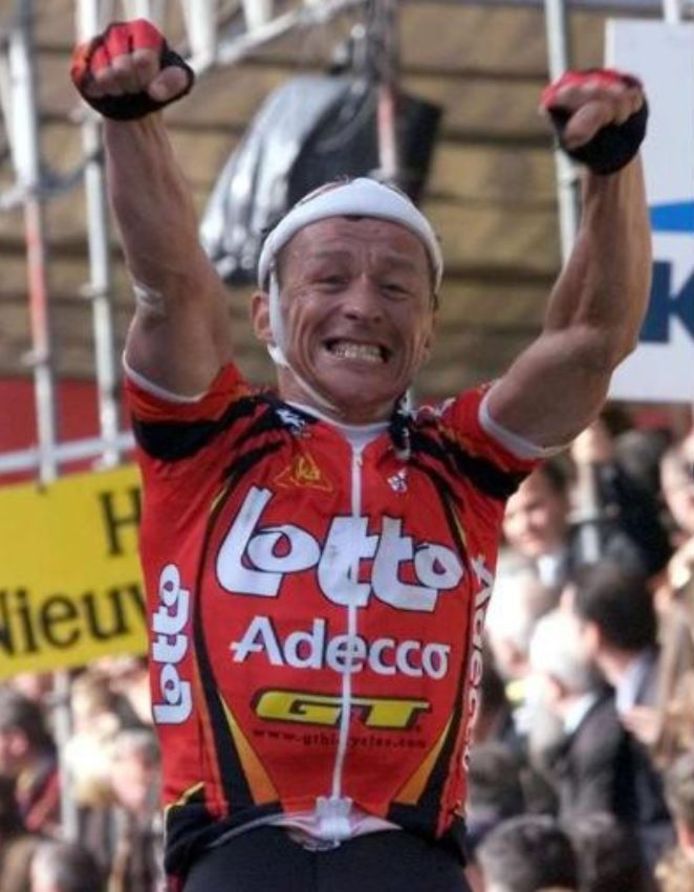 Andrei Tchmil, de winnaar van de Ronde in 2000.