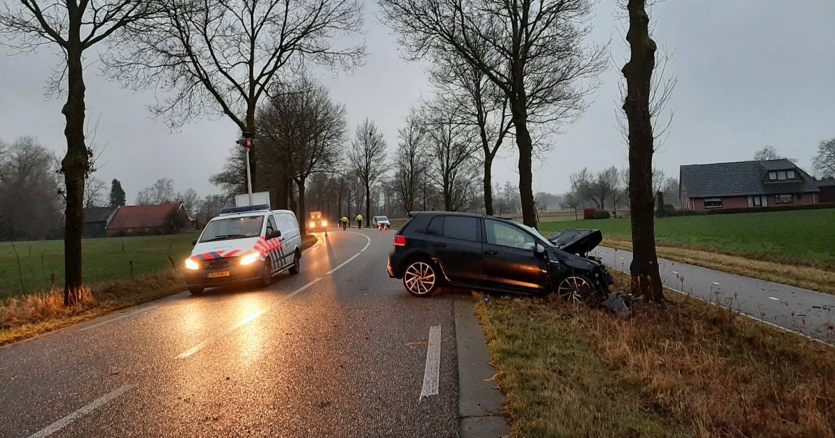 Traumaheli maakte buurt wakker na fataal ongeluk Halle, koplampen lagen 40 meter verderop.