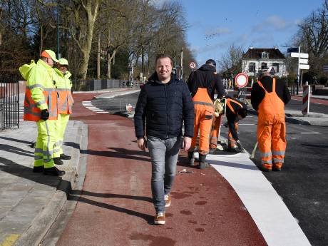 Hoera! Na anderhalf jaar verkeersellende is de Oostdam klaar: ‘Woerden is er leuker op geworden’