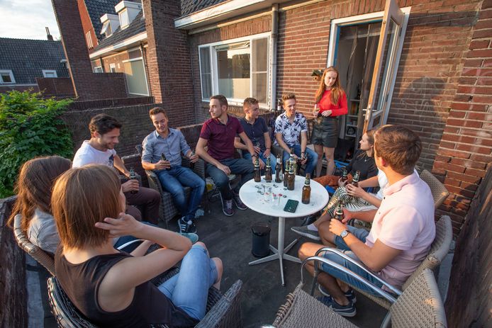 Kijkavond bij studentenhuis aan de Boschdijk in Eindhoven.