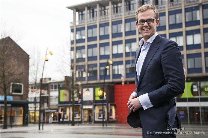 Onno Fiechter stopt op korte termijn als fractievoorzitter van de VVD. Hij keert na de verkiezingen volgend jaar ook niet meer terug in de gemeenteraad.