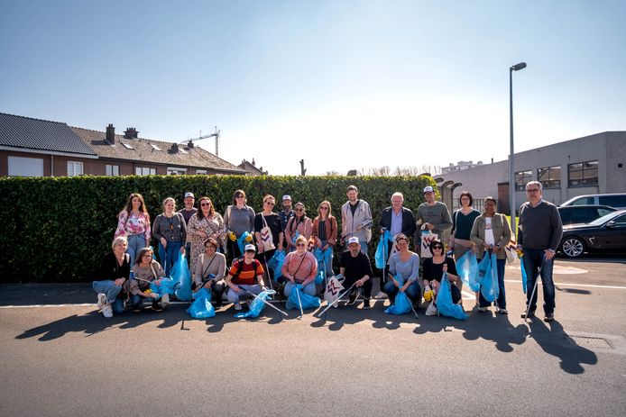 Grote Lenteschoonmaak: medewerkers van de gemeente Willebroek geven het goede voorbeeld en ruimen zwerfvuil op