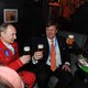 Altijd maar weer die foto van Poetin en Willem-Alexander aan de pils – verzin eens iets nieuws