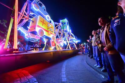 Rijdende lichtshow in Huijbergen ‘de mooiste ooit’