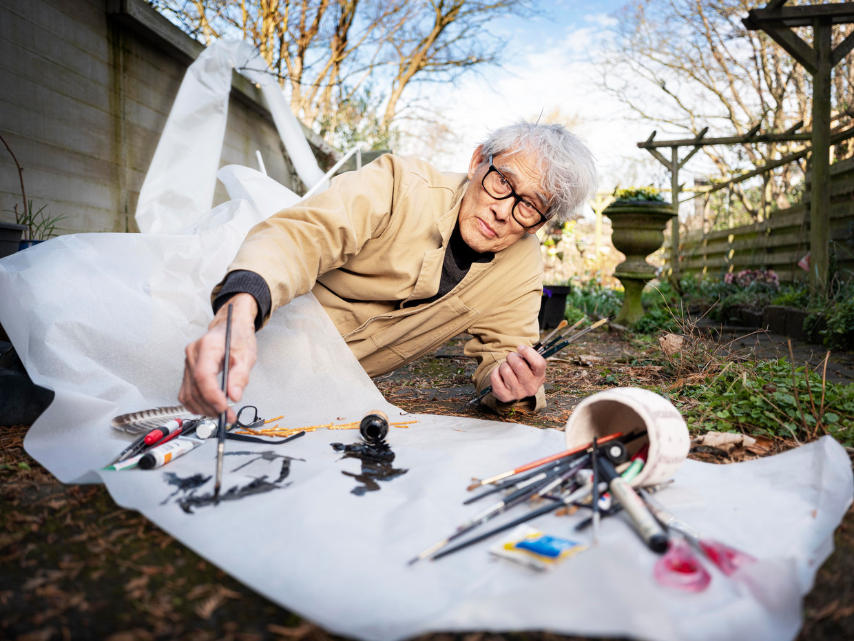 “Di Indonesia saya akan berakhir di selokan, yang bisa saya lakukan hanyalah melukis”