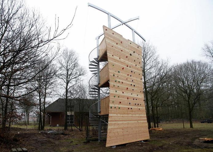 Geroosterd Verbieden Neuken Scouting bouwt nieuwe klimtoren in Geesteren | Achterhoek | tubantia.nl