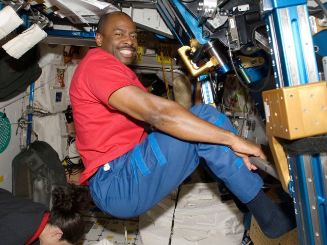 Geen stinkende astronauten meer: NASA en Procter & Gamble werken samen aan eerste wasmiddel in de ruimte
