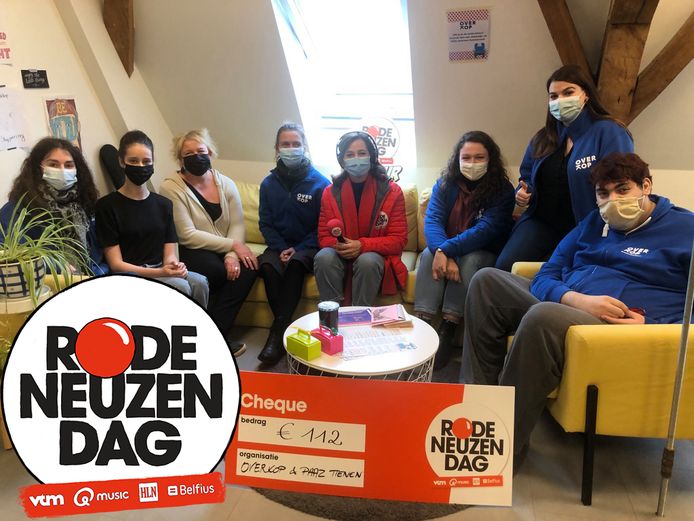 Het OverKop-huis Tienen zamelde met de verkoop 112 euro in voor Rode Neuzen Dag.
