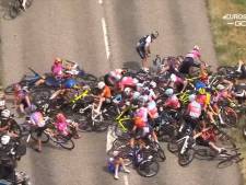 La moitié du peloton au sol: nouvelle chute, impressionnante, sur le Tour de France féminin