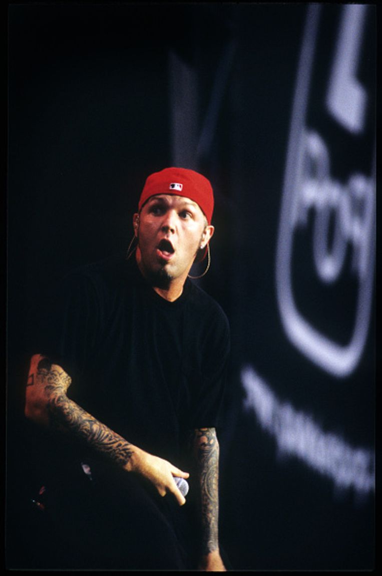 Limp Bizkit op Pukkelpop 2000 met frontman Fred Durst, een van de gezichten van nu metal.  Beeld Getty Images